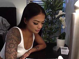 Paisley Paige invites Tyler Steel to have anal sex to save her virginity