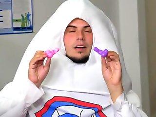 Skilled cock pleaser offering tight ass for threesome